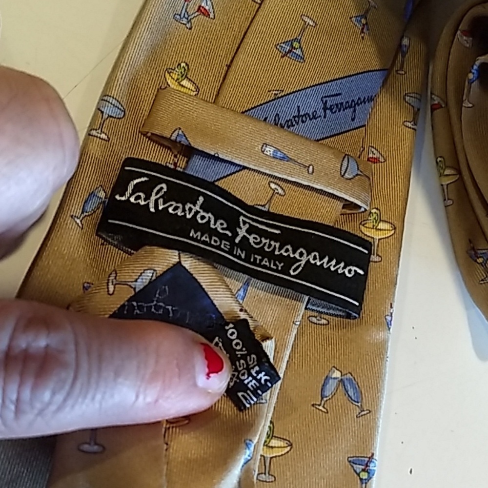 ❤FINALPRICE❤️SalvatoreFerragamotiegoldfglassofwine - Picture 5 of 6